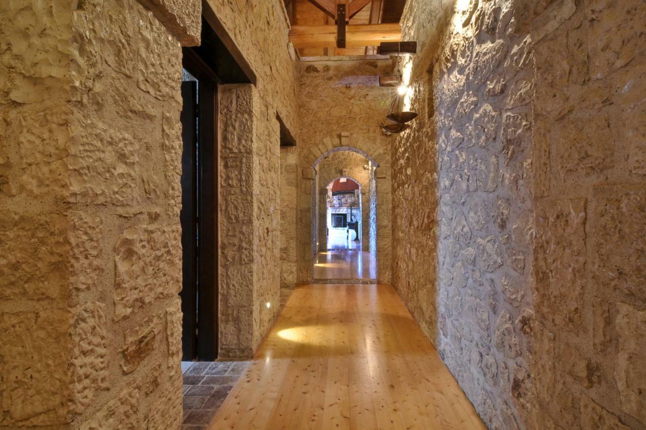Traditional Fioretta Villa