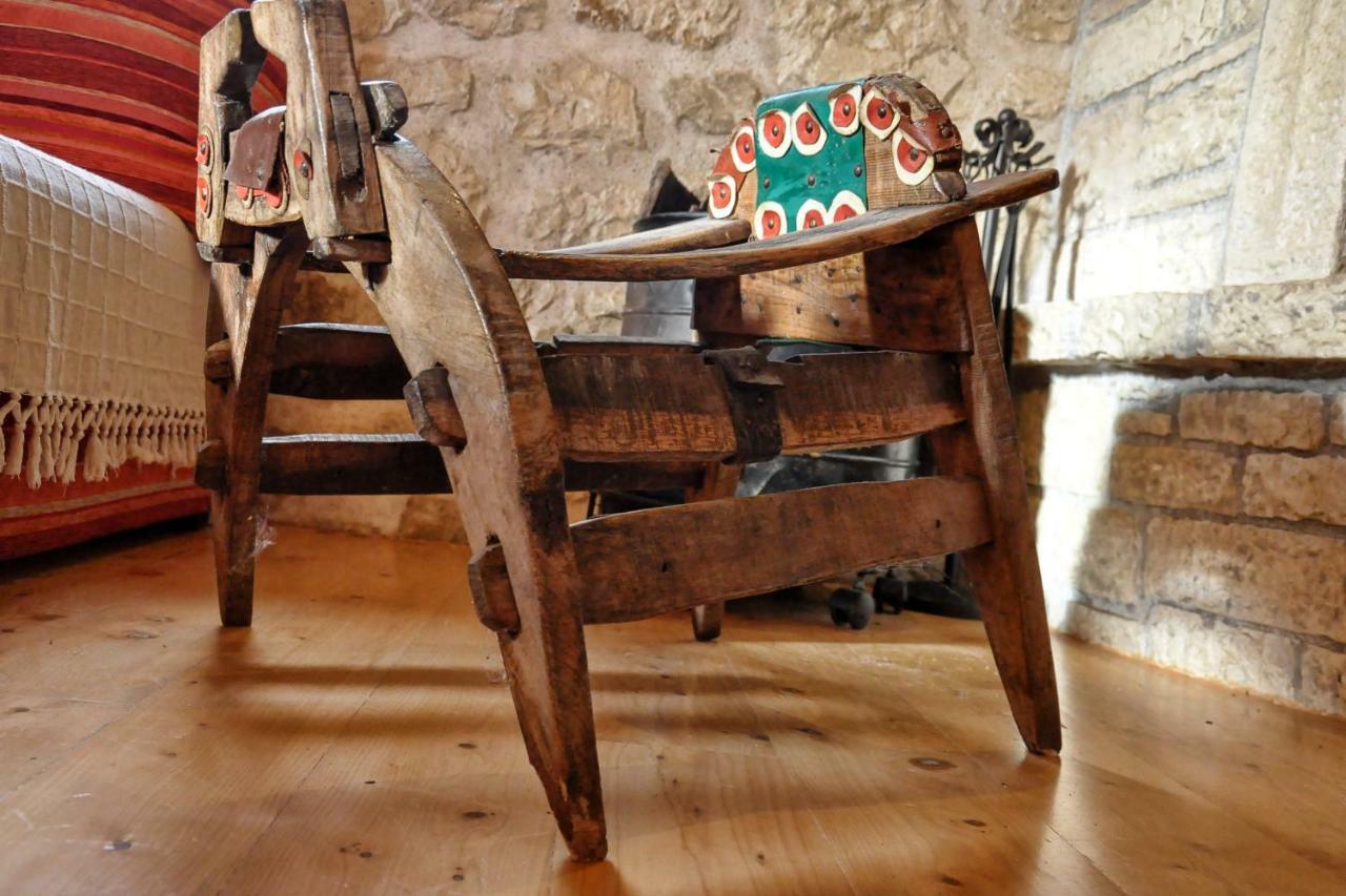 Traditional Fioretta Mármaron