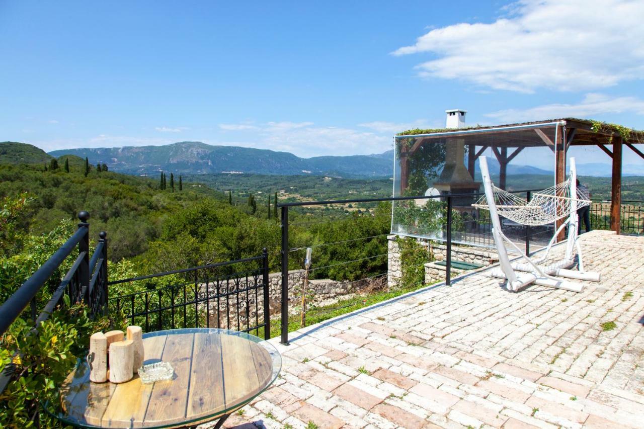 Traditional Fioretta Villa